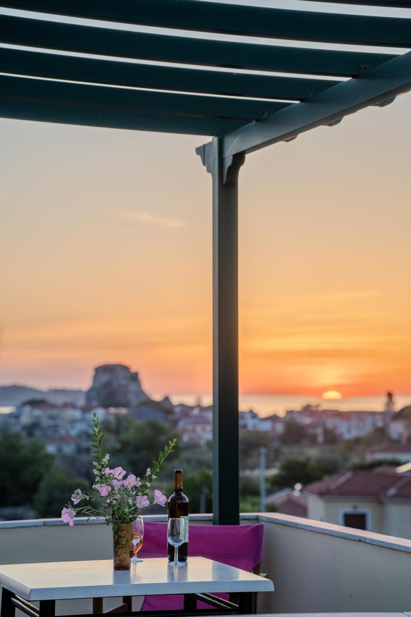Vasiliki Studios เปตรา ภายนอก รูปภาพ